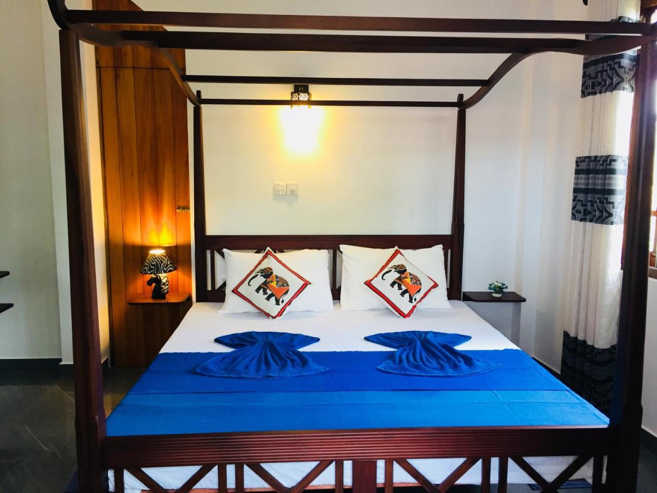 Sanjula Apartments Hikkaduwa Esterno foto
